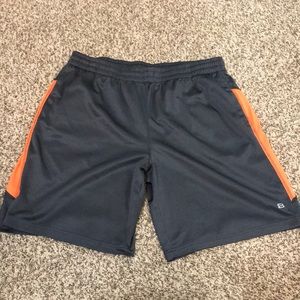 {Layer 8} Basketball Shorts | XL